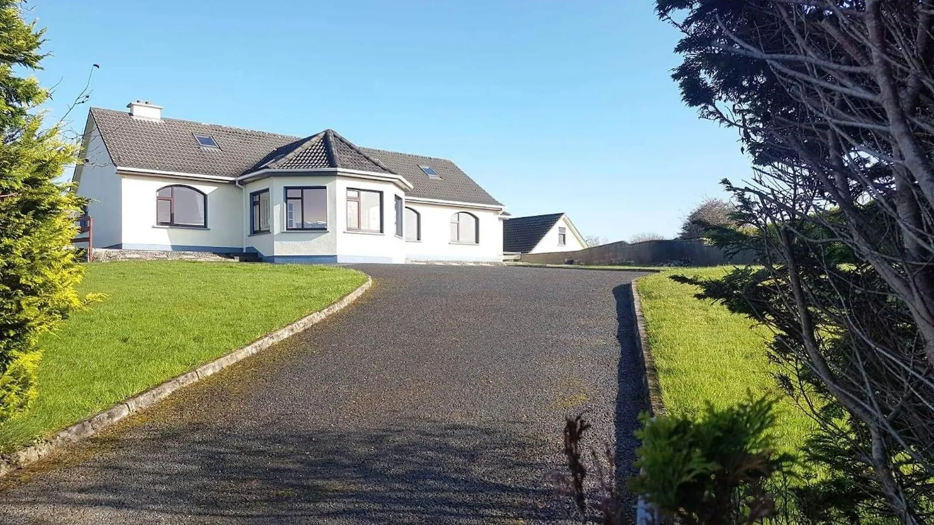 Pooreen House Inverin 0*,  Ireland